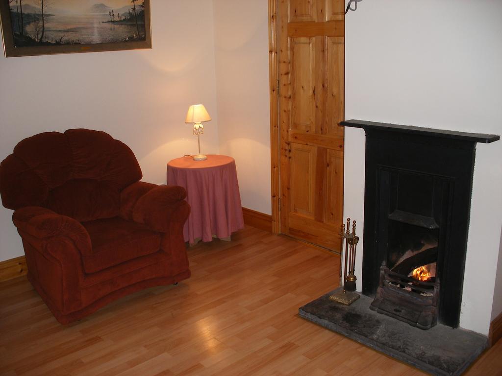 Mountshannon Cottage Exterior photo